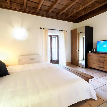 Garni Degli Angioli فندق أسكونا